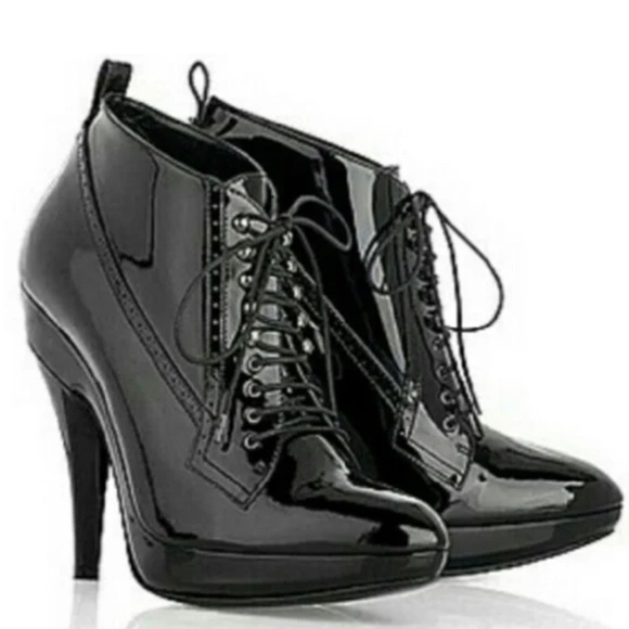 Burberry ankle boots size 8.5 - Picture 1 of 1